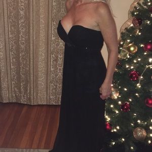 Belsoie black dress